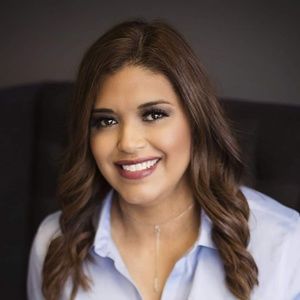 Meet your Posher, Dana